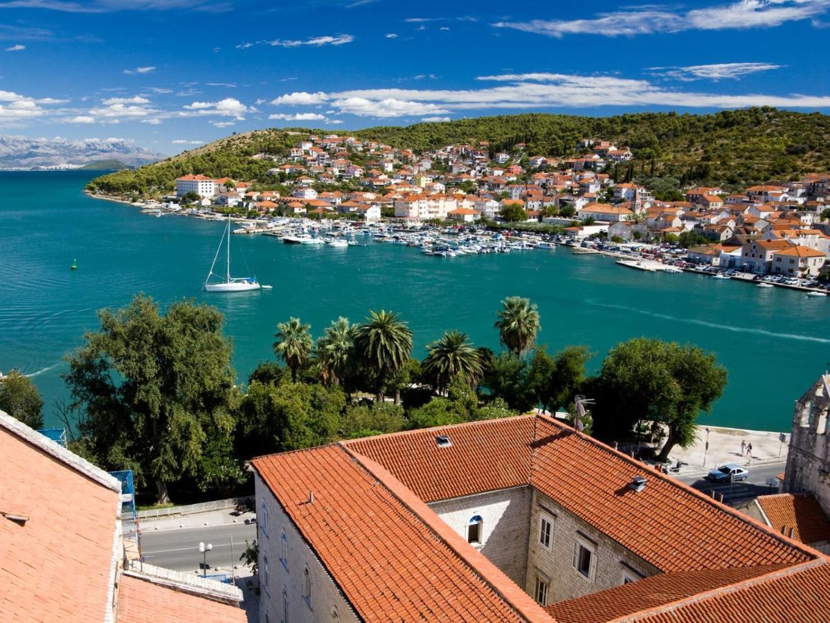 Apartment In Okrug Gornji With Seaview, Balcony, Air Condition, Wifi Trogir Eksteriør billede